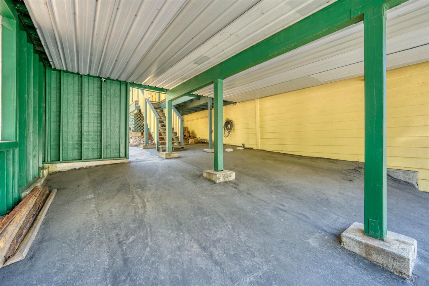 42025 Tollhouse Rd, Shaver Lake, CA 93664