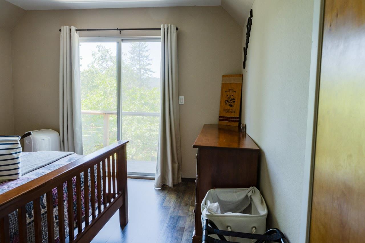 43149 W Sugar Pine Dr, Oakhurst, CA 93644