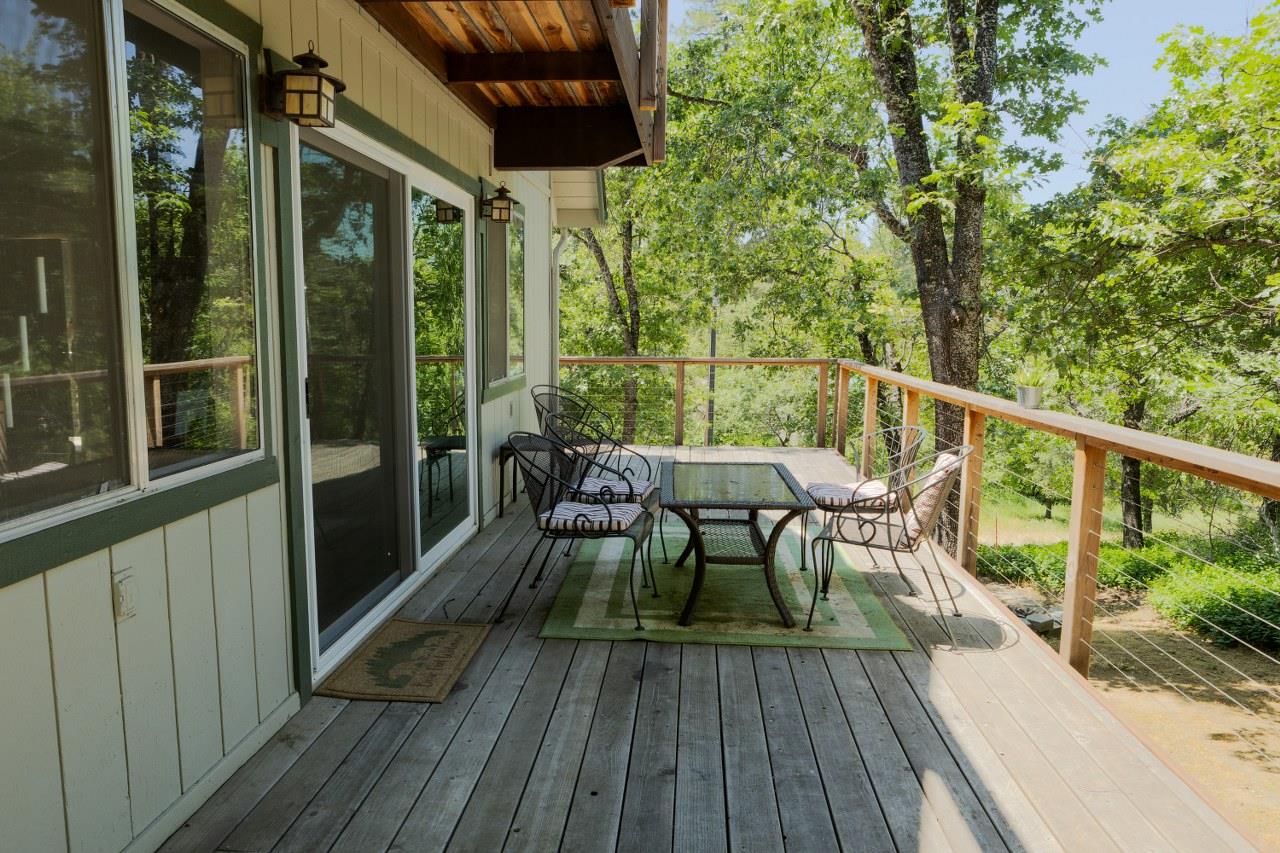 43149 W Sugar Pine Dr, Oakhurst, CA 93644