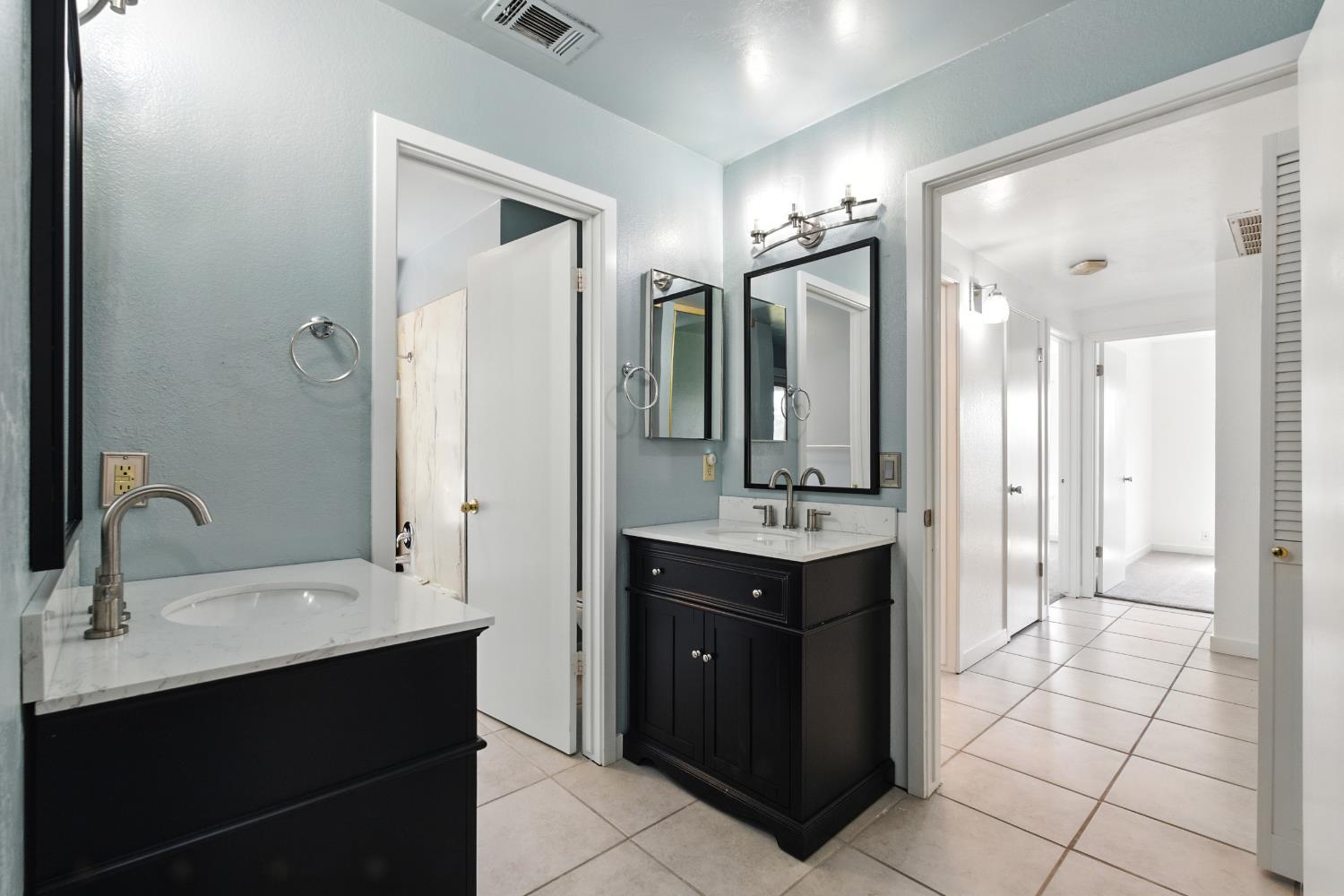 6607 N Maroa Ave, Fresno, CA 93704