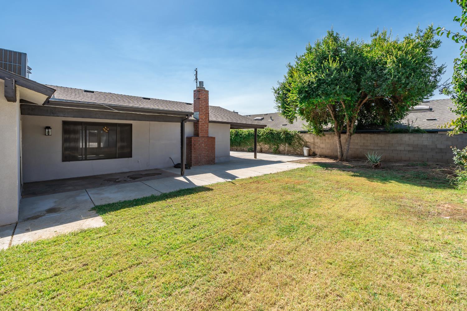 6607 N Maroa Ave, Fresno, CA 93704