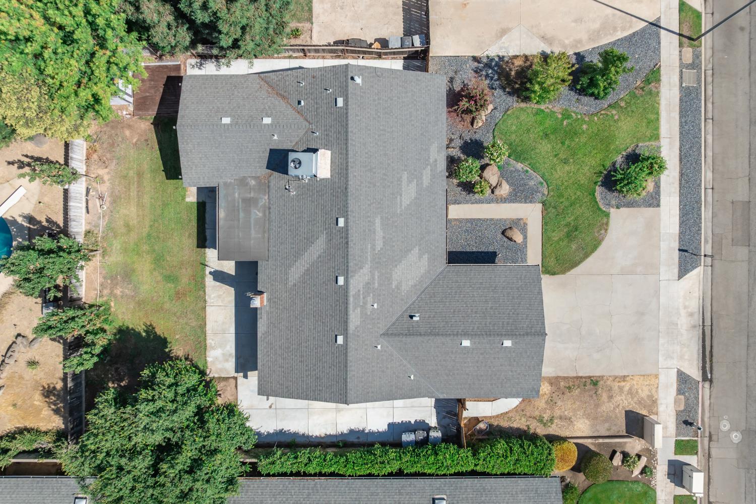 6607 N Maroa Ave, Fresno, CA 93704