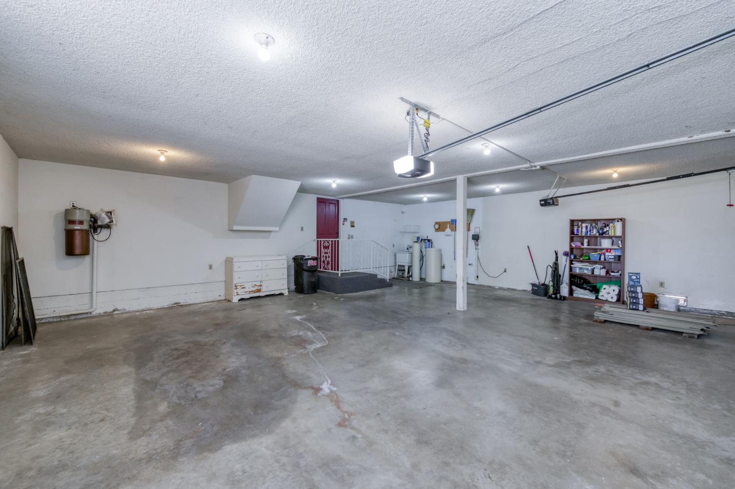 541 N De Wolf Ave, Fresno, CA 93737