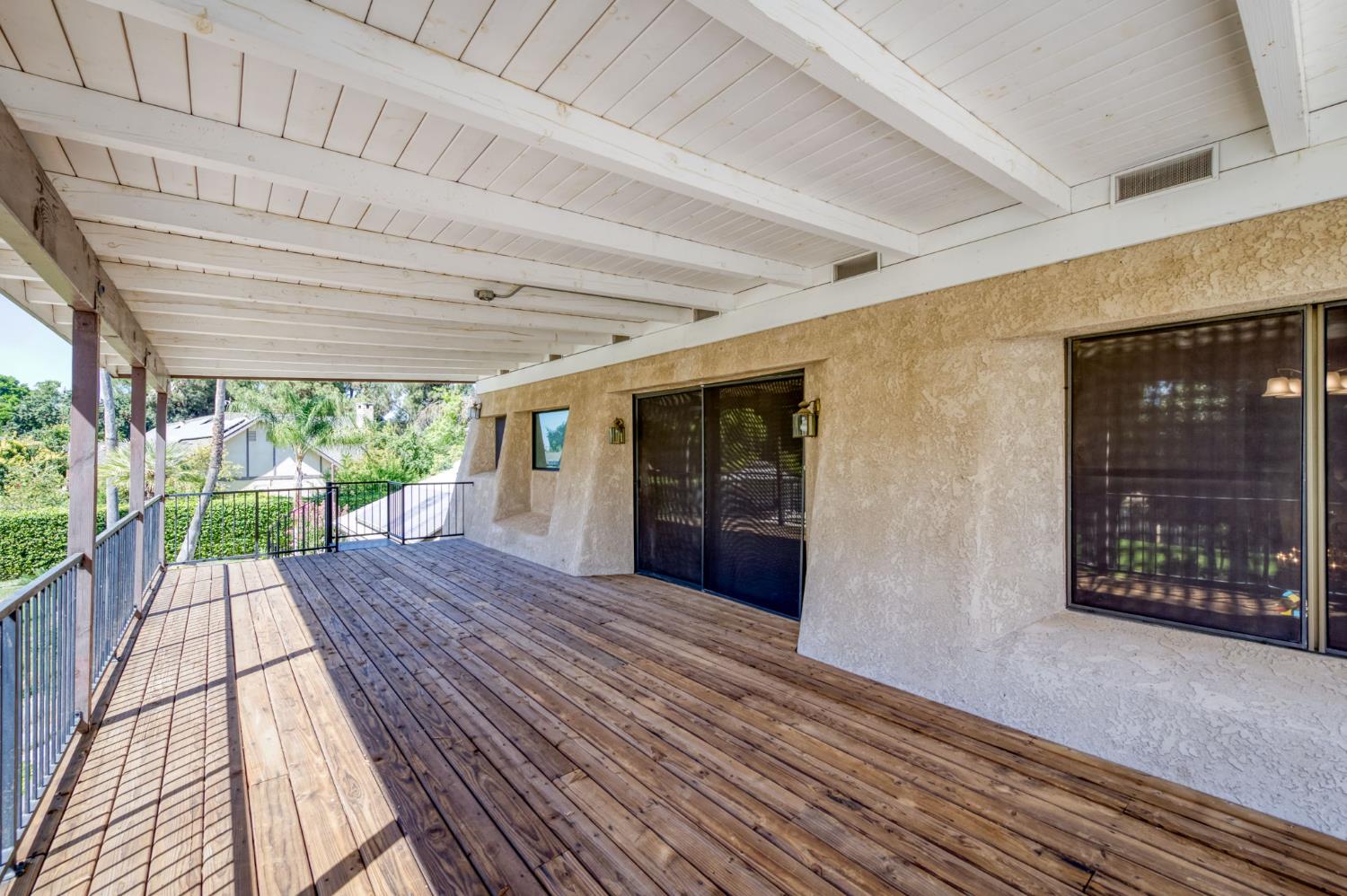 541 N De Wolf Ave, Fresno, CA 93737