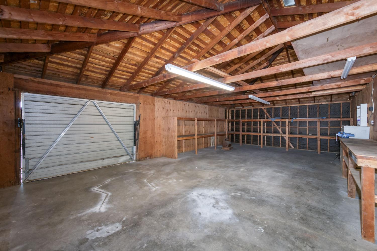 541 N De Wolf Ave, Fresno, CA 93737