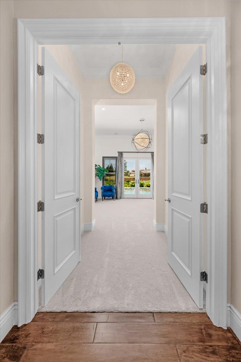 11350 N Glencastle Way, Fresno, CA 93730