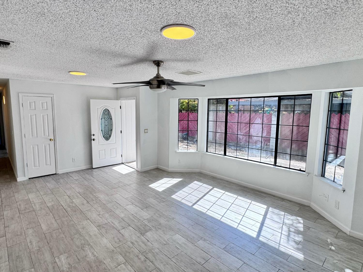 2591 Rose Ave, Selma, CA 93662