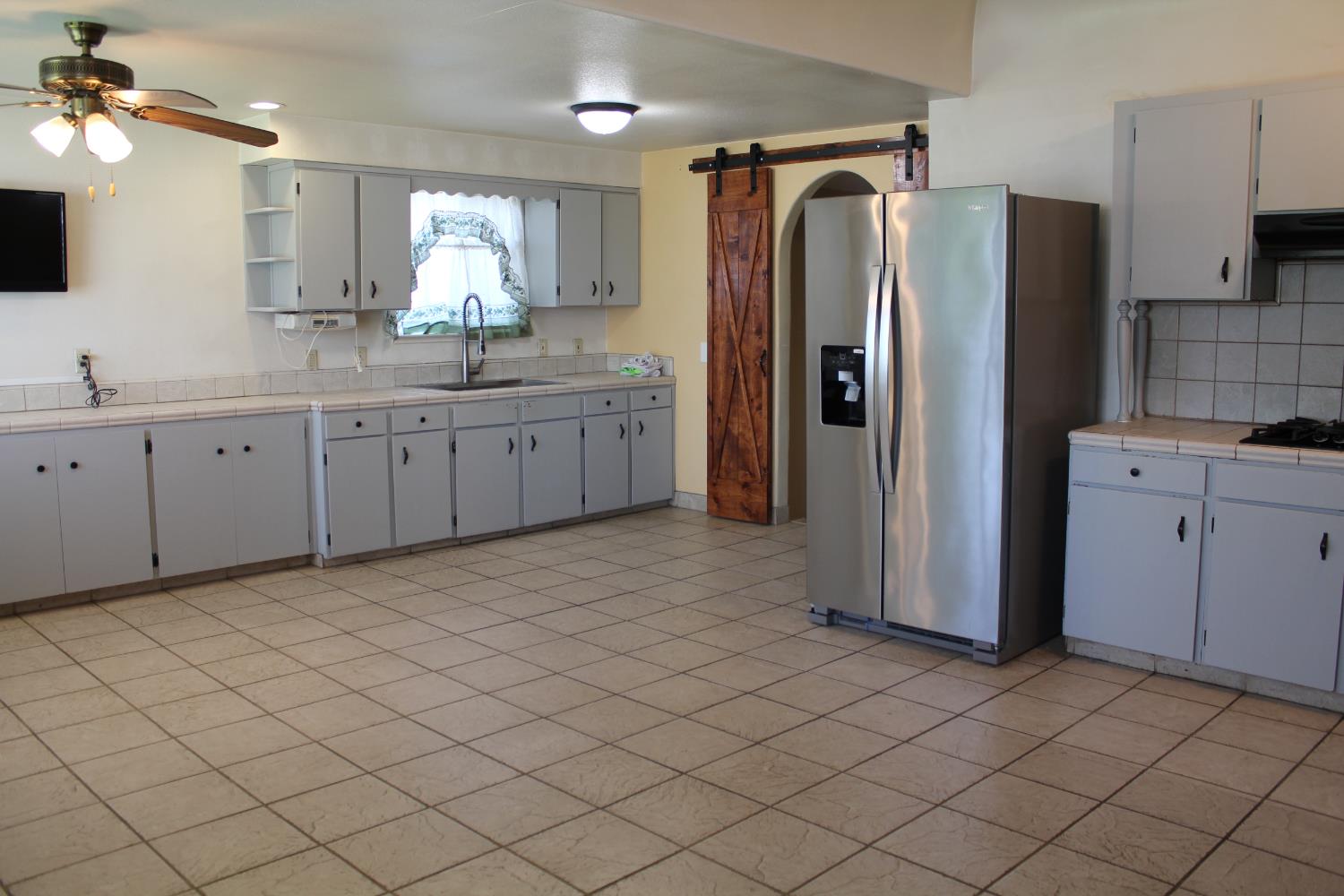 331 N 6Th St, Fowler, CA 93625