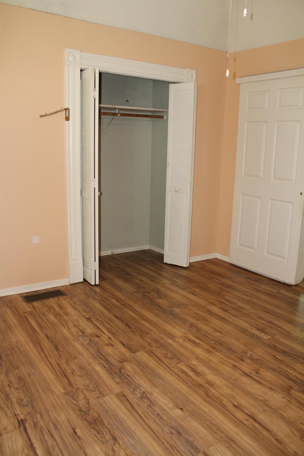 331 N 6Th St, Fowler, CA 93625