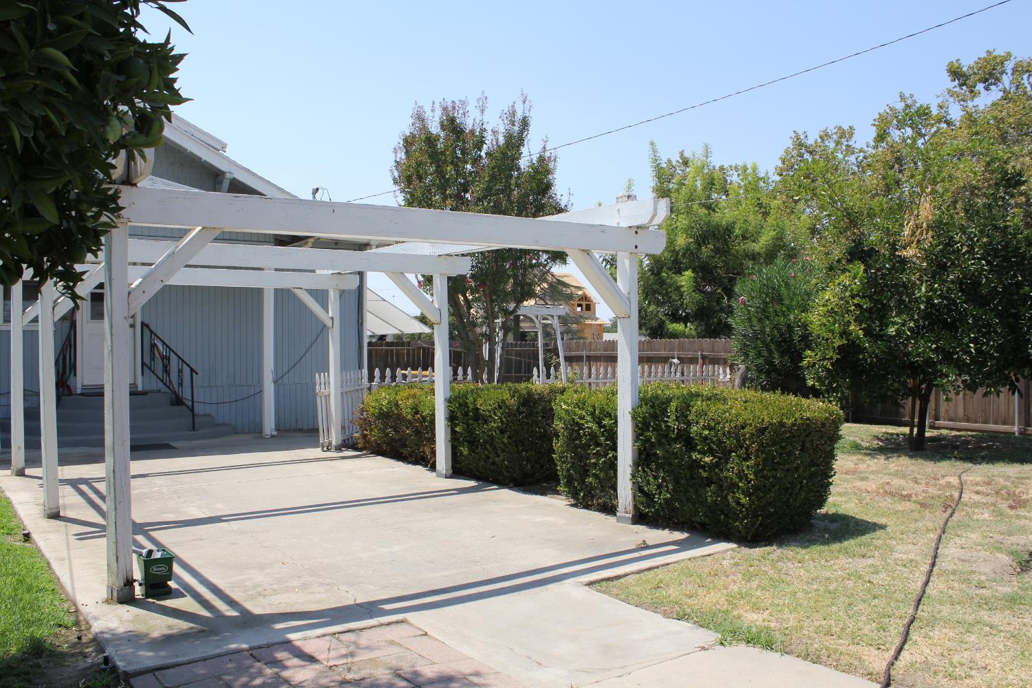 331 N 6Th St, Fowler, CA 93625