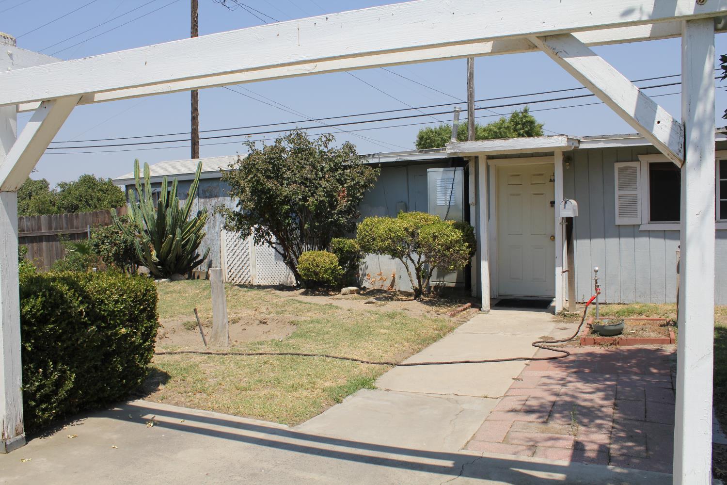 331 N 6Th St, Fowler, CA 93625