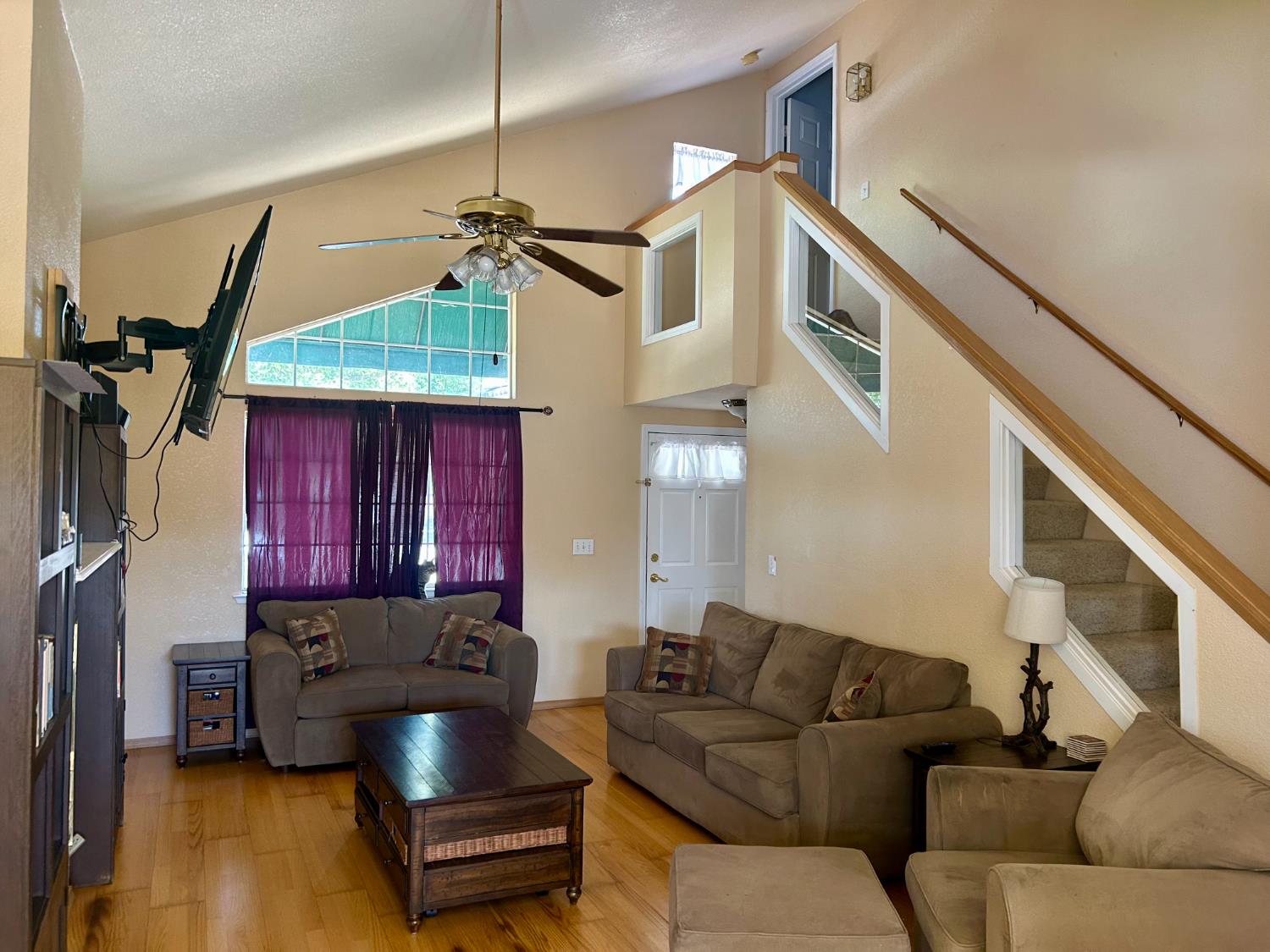 6324 N Wheeler, Fresno, CA 93722