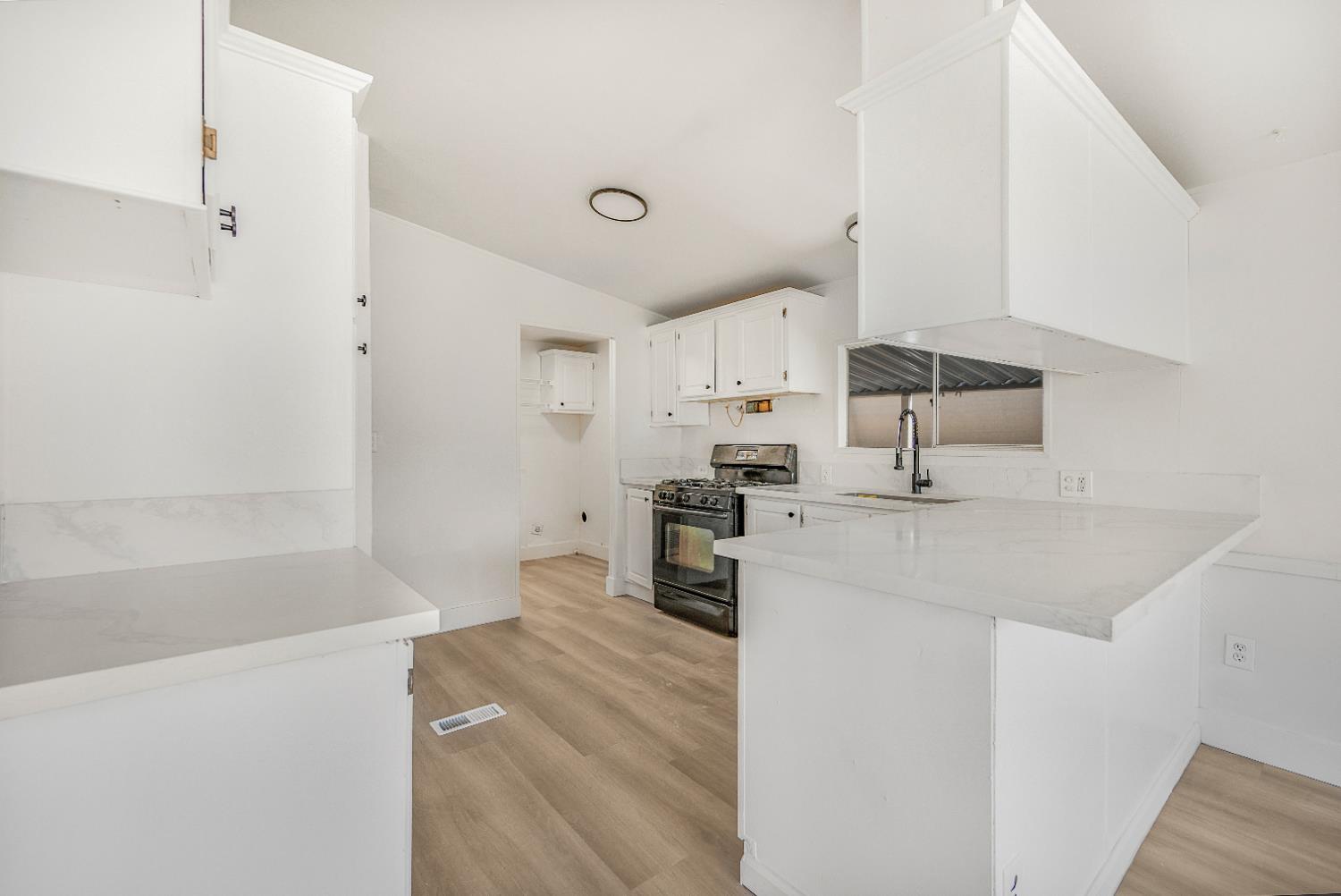 5505 W Tulare Ave #378, Visalia, CA 93277