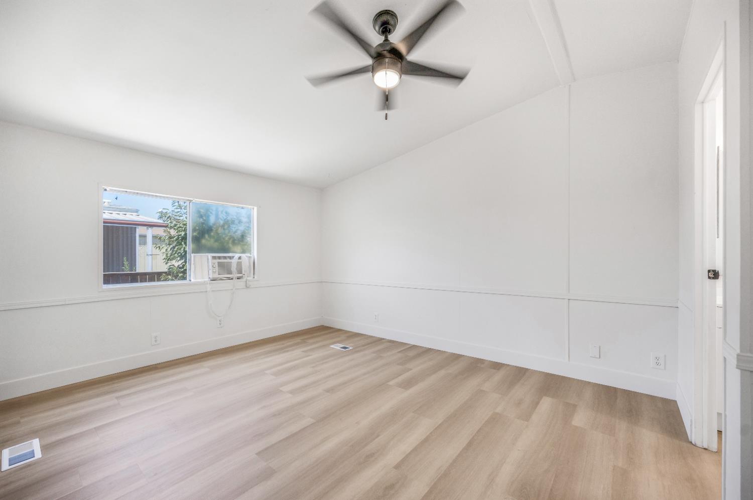 5505 W Tulare Ave #378, Visalia, CA 93277