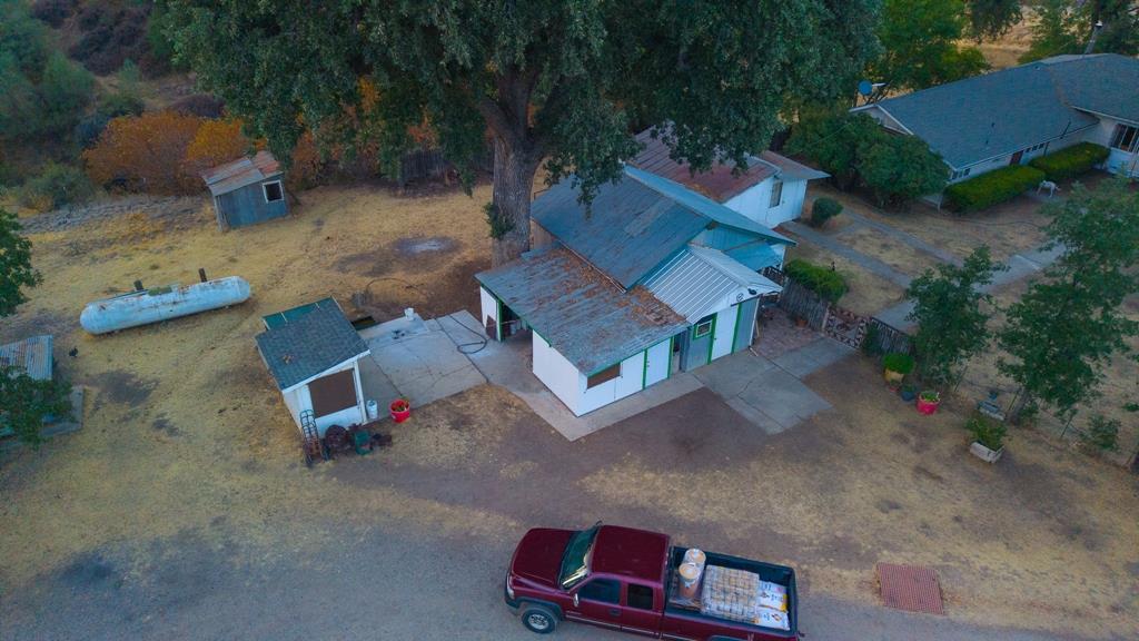 47069 Crump Ln, Coalinga, CA 93210