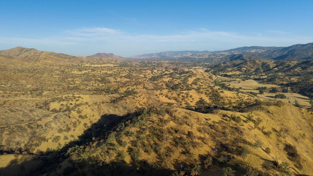 47069 Crump Ln, Coalinga, CA 93210