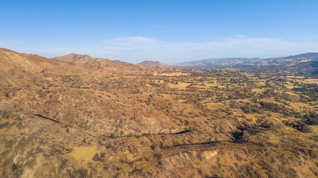 47069 Crump Ln, Coalinga, CA 93210