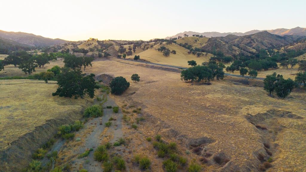 47069 Crump Ln, Coalinga, CA 93210