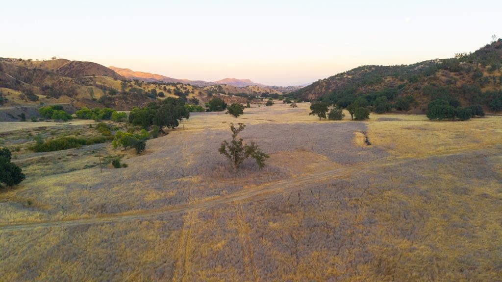 47069 Crump Ln, Coalinga, CA 93210