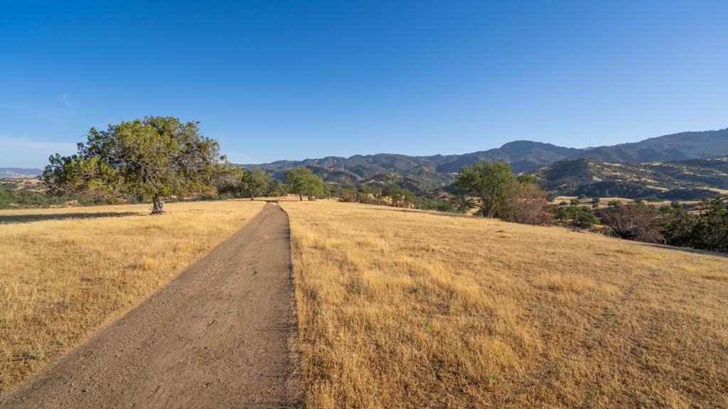 47069 Crump Ln, Coalinga, CA 93210