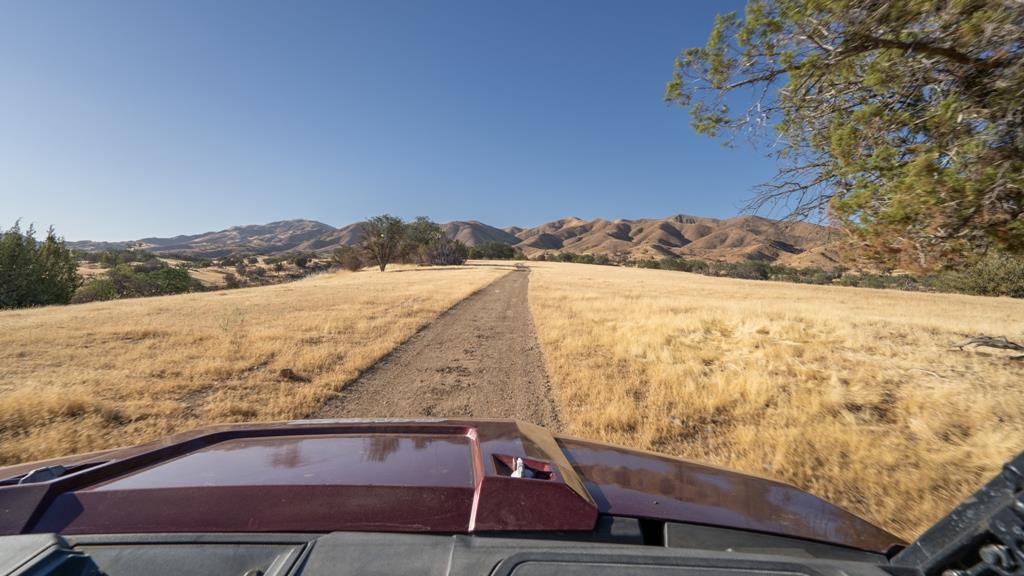 47069 Crump Ln, Coalinga, CA 93210