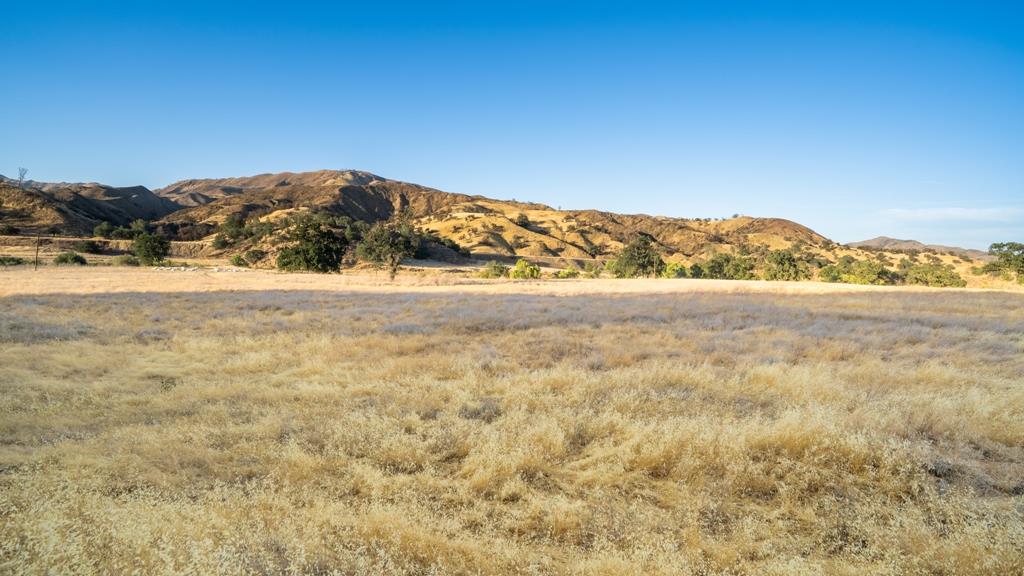 47069 Crump Ln, Coalinga, CA 93210