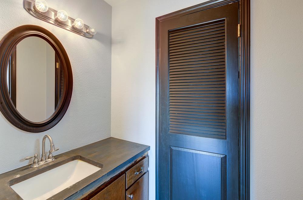 4919 N Millbrook Ave #113, Fresno, CA 93726