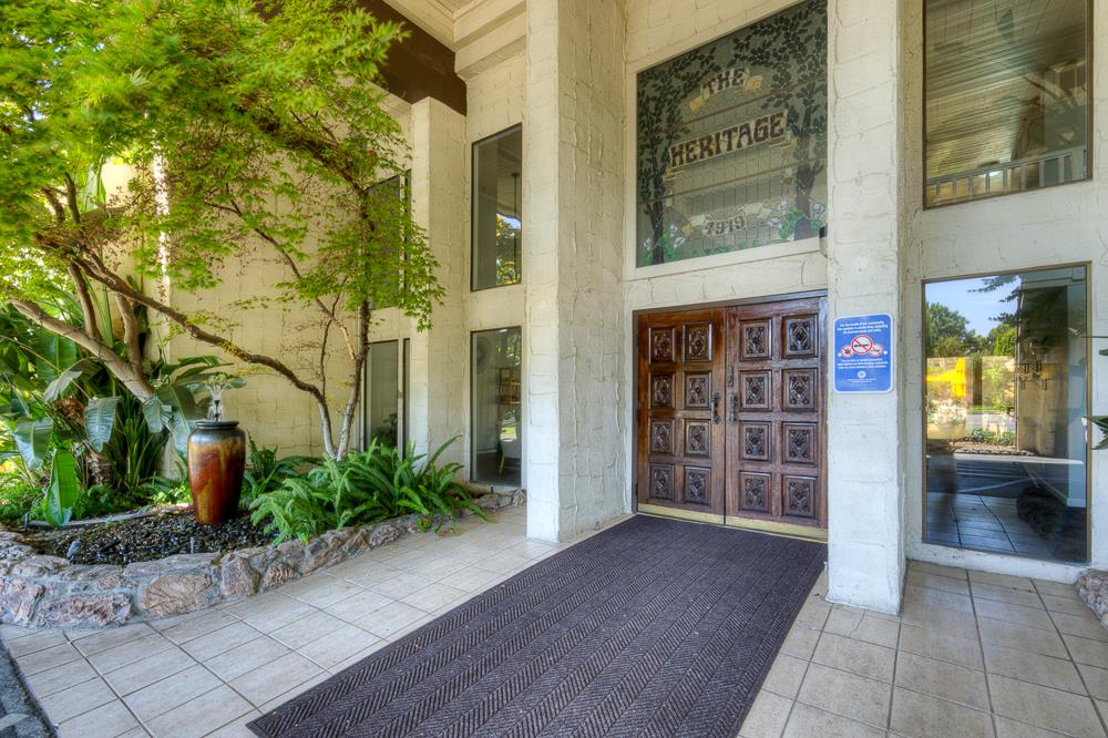 4919 N Millbrook Ave #113, Fresno, CA 93726