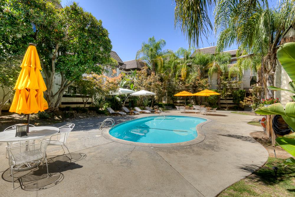 4919 N Millbrook Ave #113, Fresno, CA 93726