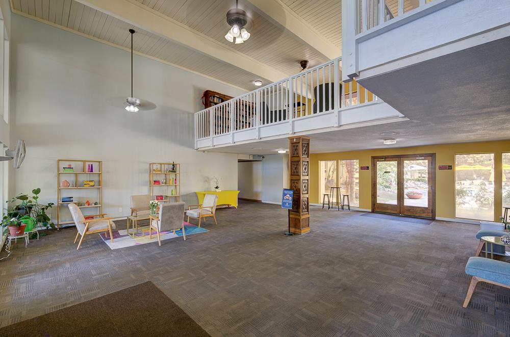 4919 N Millbrook Ave #113, Fresno, CA 93726