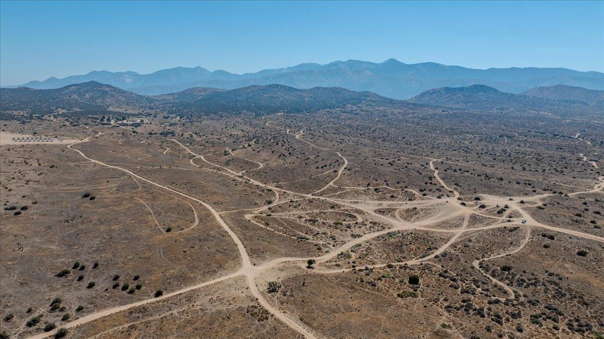 1 Wilson Ranch Rd, Phelan, CA 92371