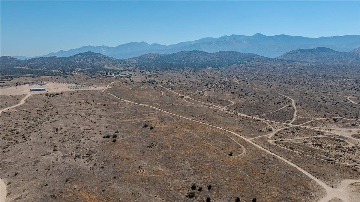 1 Wilson Ranch Rd, Phelan, CA 92371