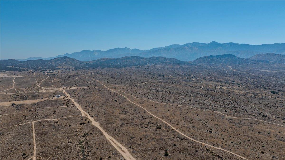 1 Wilson Ranch Rd, Phelan, CA 92371