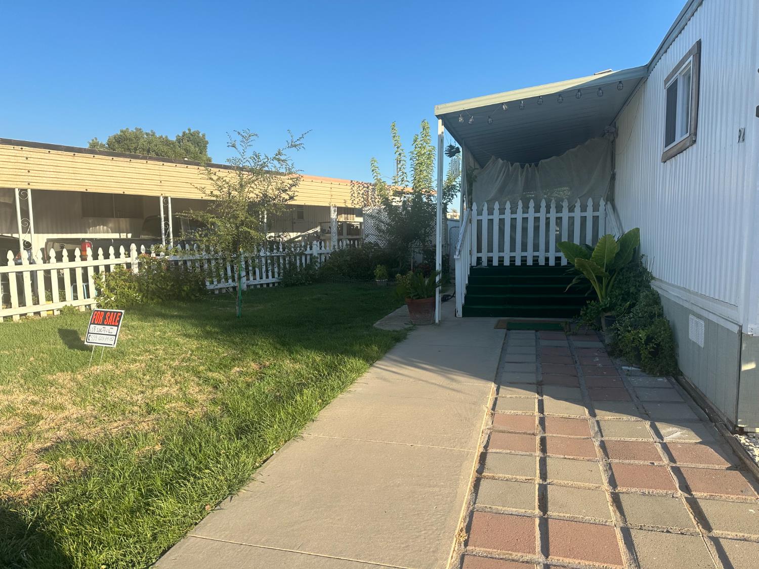 1218 E Cleveland Ave #96, Madera, CA 93638