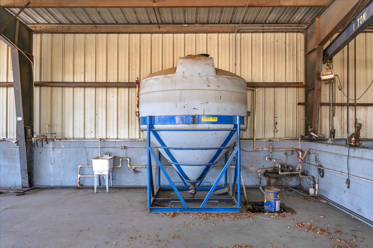 150 W Glenn Ave, Coalinga, CA 93210