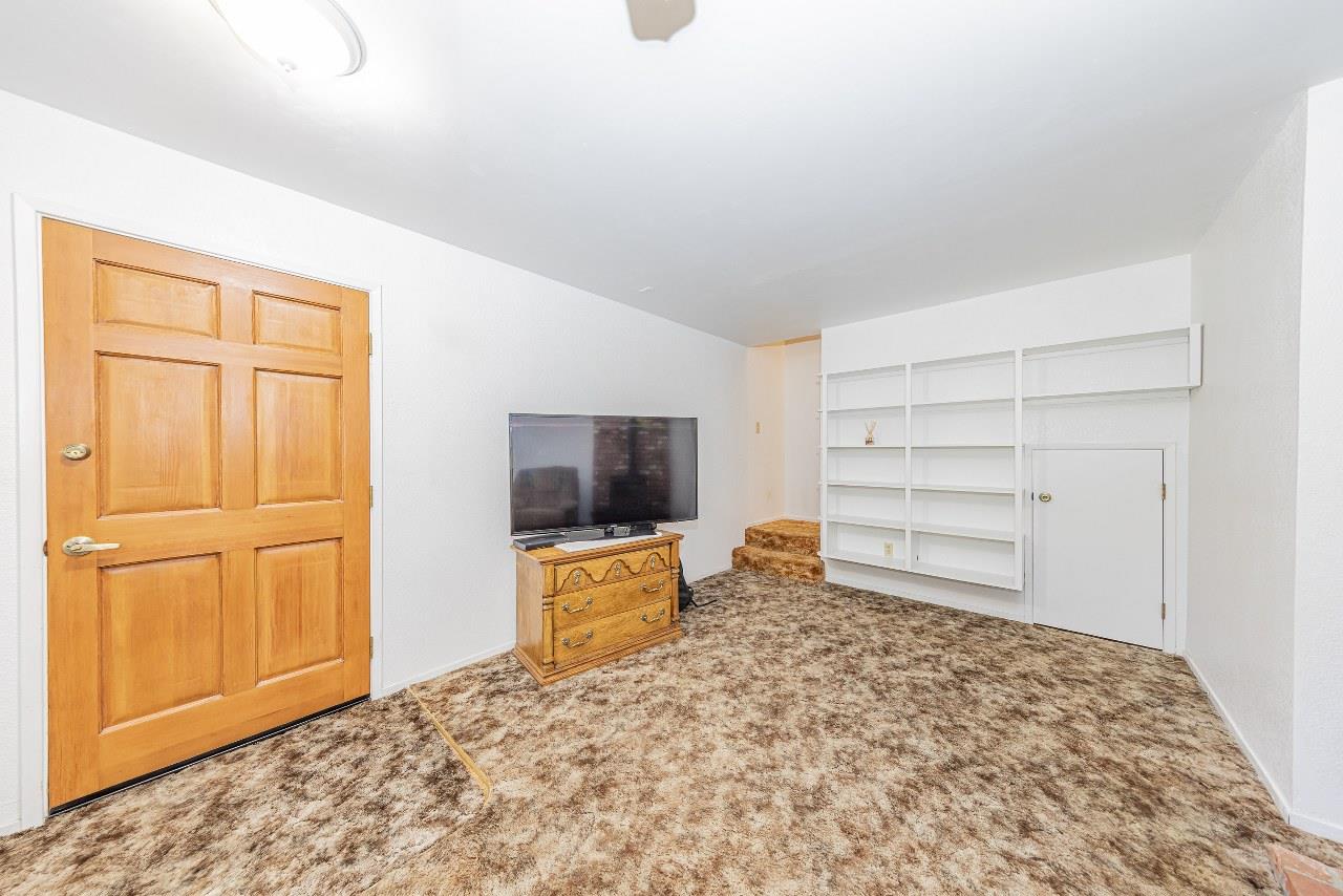 38601 Bon Veu Cir, Oakhurst, CA 93644