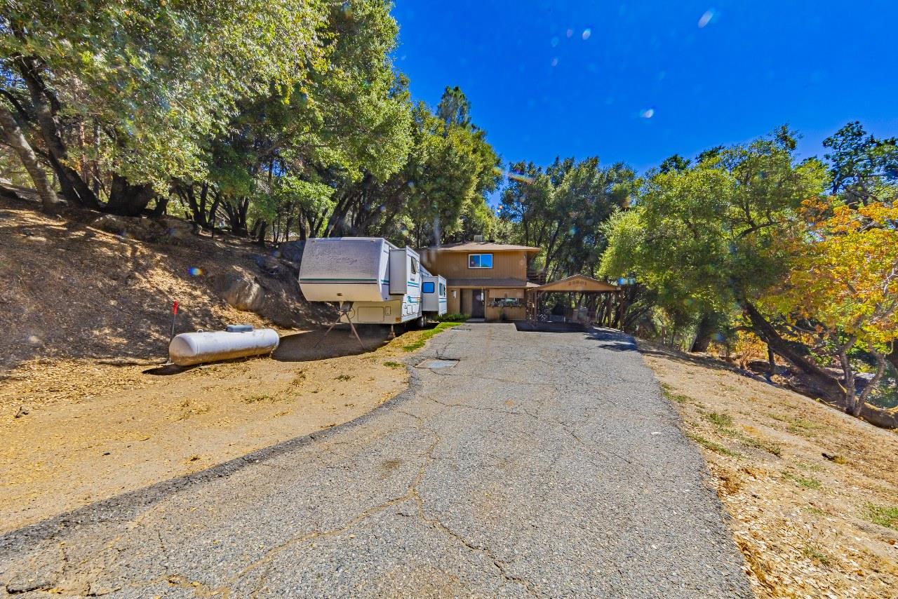 38601 Bon Veu Cir, Oakhurst, CA 93644