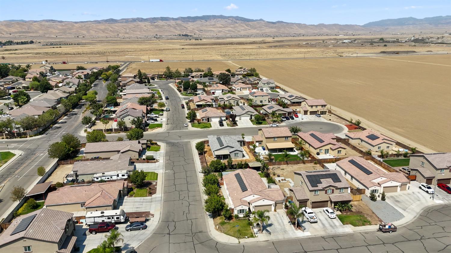 2082 Posa Chanet Blvd, Coalinga, CA 93210