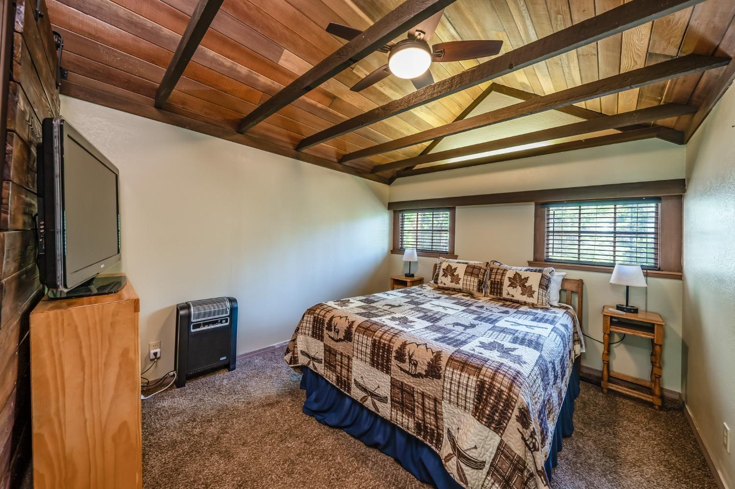 41534 Indian Rock Rd, Shaver Lake, CA 93664