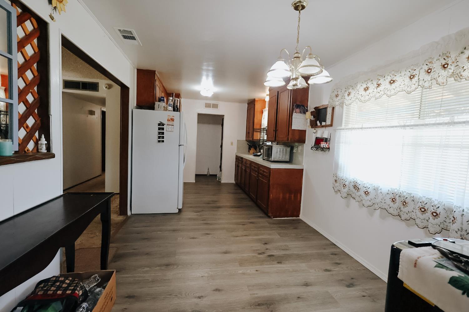 7403 E Alluvial Ave, Clovis, CA 93619