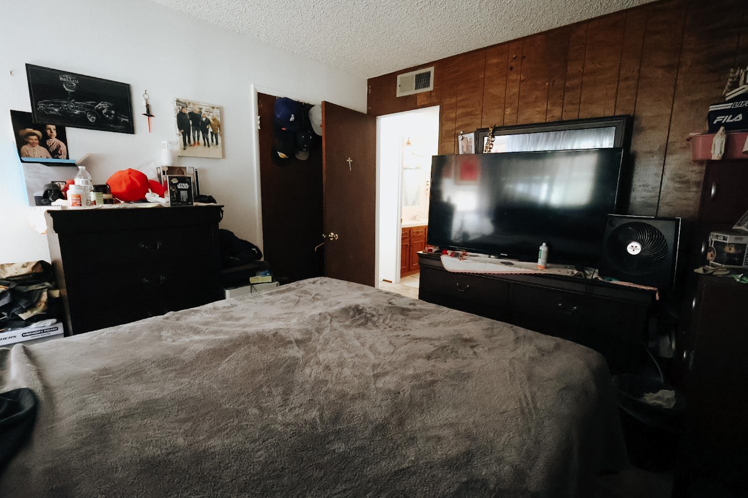 7403 E Alluvial Ave, Clovis, CA 93619