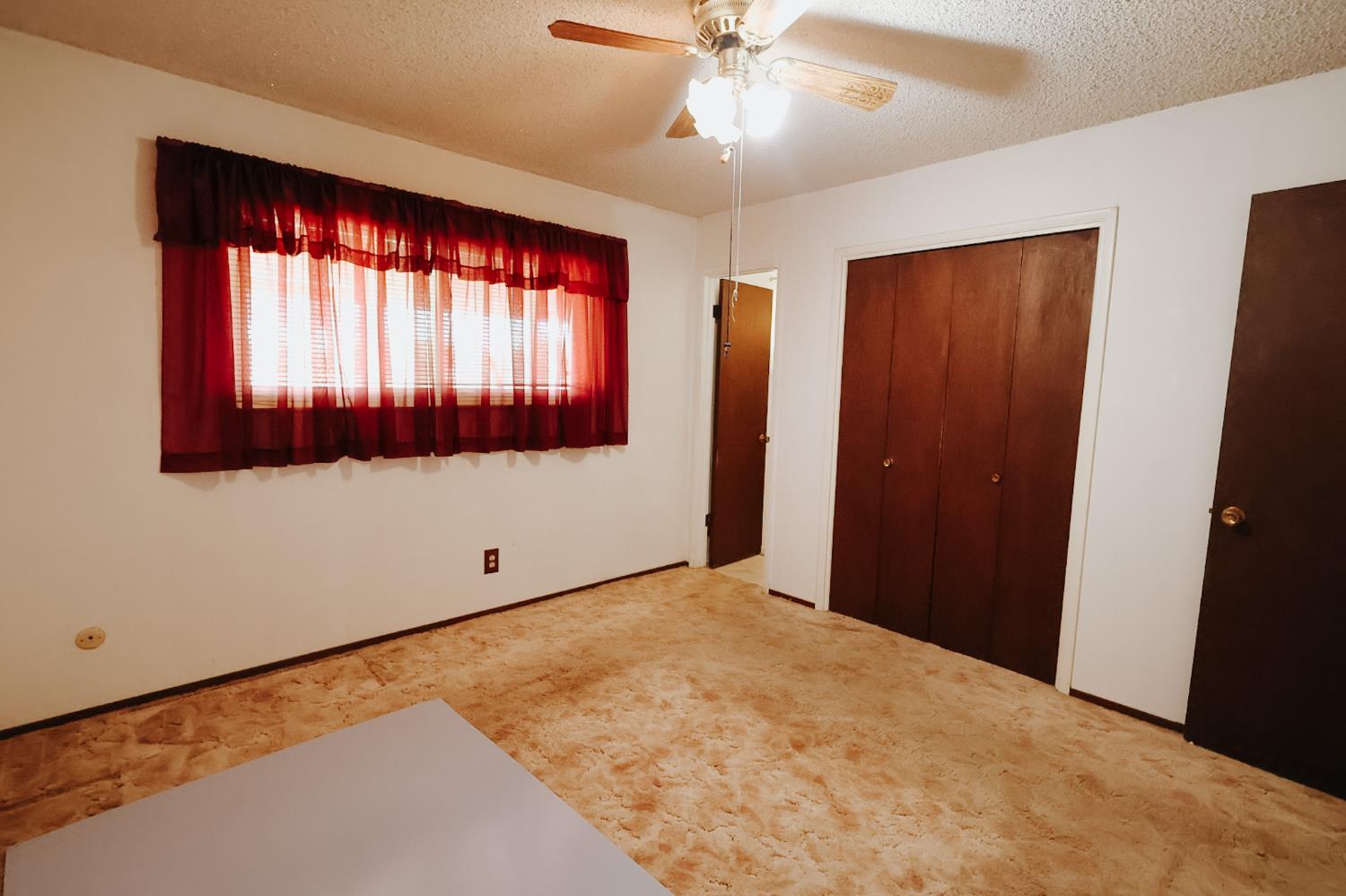 7403 E Alluvial Ave, Clovis, CA 93619