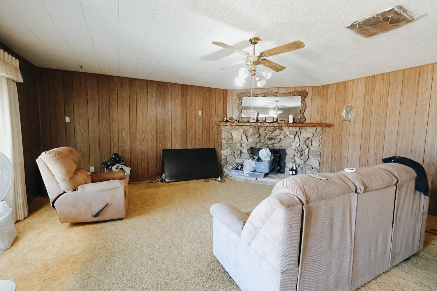 7403 E Alluvial Ave, Clovis, CA 93619