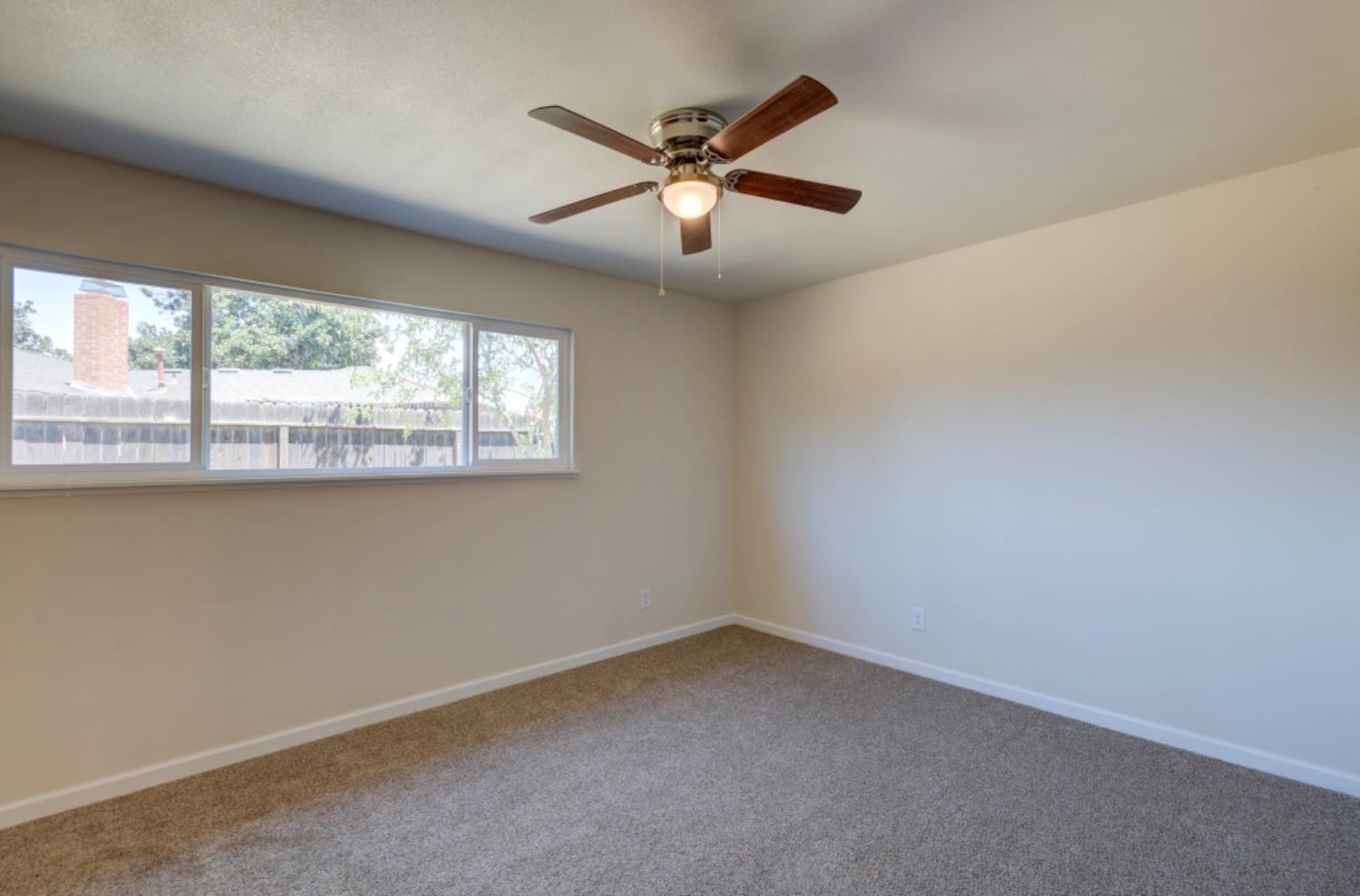 1484 W Indianapolis Ave, Fresno, CA 93705