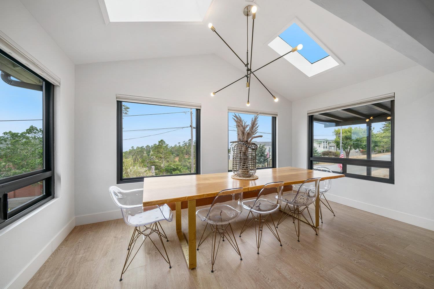 1648 Richard Ave, Cambria, CA 93428