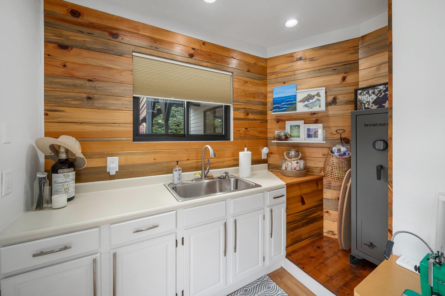 1648 Richard Ave, Cambria, CA 93428