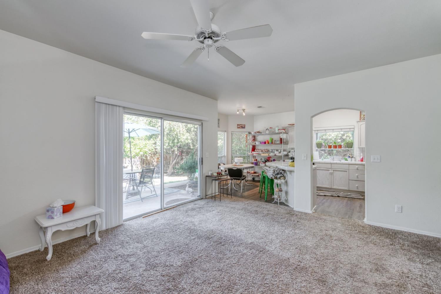 1144 E Province Dr, Fresno, CA 93720