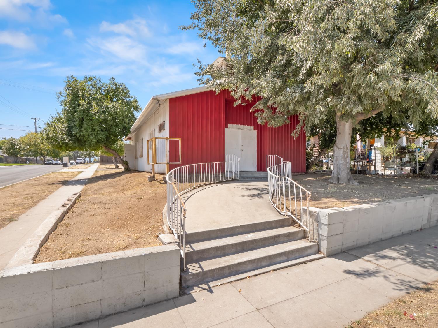 701 Mayor Ave, Fresno, CA 93706