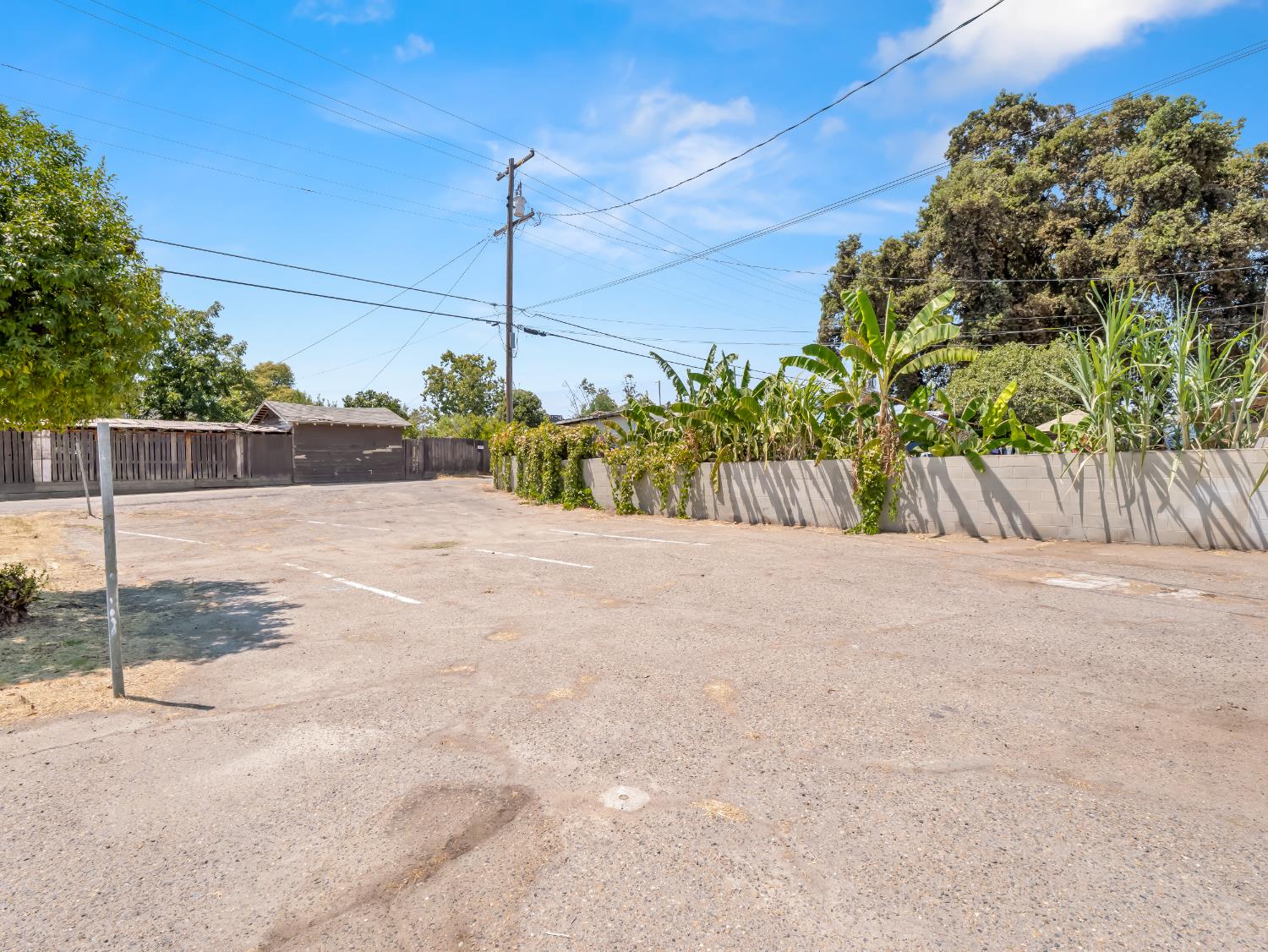 701 Mayor Ave, Fresno, CA 93706