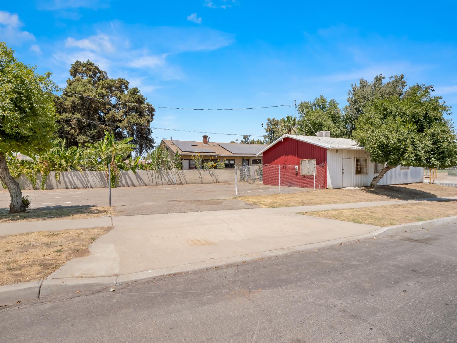 701 Mayor Ave, Fresno, CA 93706